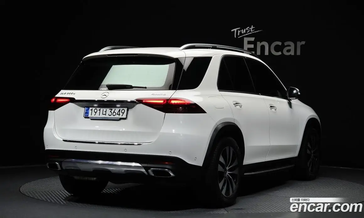 Mercedes-Benz GLE-Class 2024 2.0 гидро, фото 2 Mercedes-Benz GLE-Class 2024 2.0 гидро, фото 2