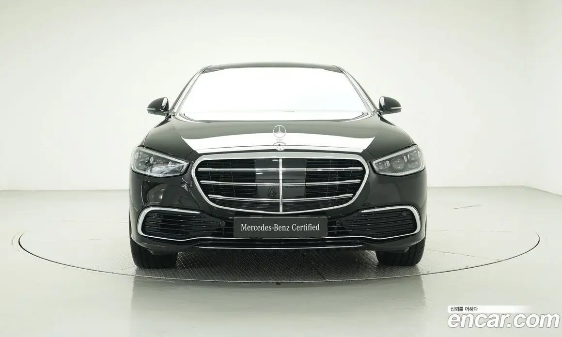 Mercedes-Benz S-Class 2024 4.0 гидро, фото 3