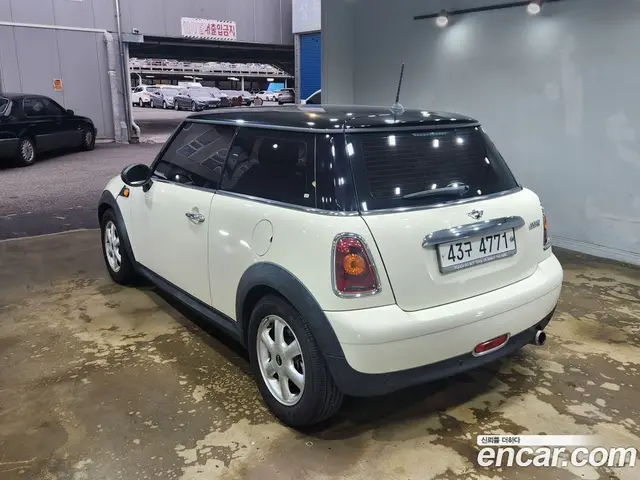 Mini Cooper 2009 1.6 автомат (гидро), миниатюра 6