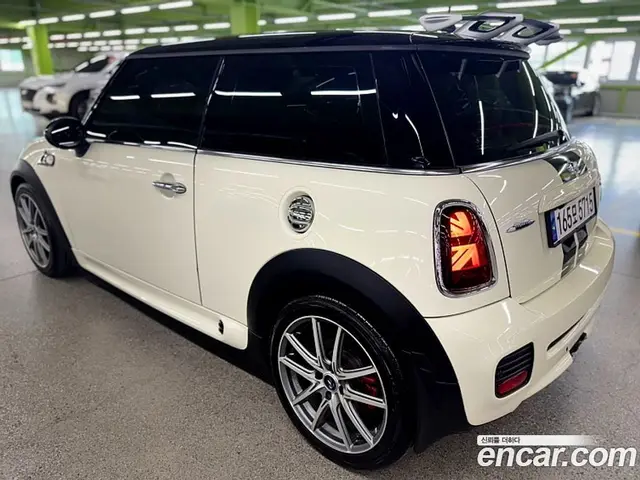 Mini Cooper 2010 1.6 автомат (гидро), миниатюра 2