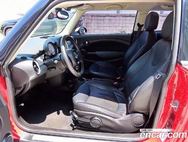 Mini Cooper 2012 2.0 автомат (гидро), миниатюра 5