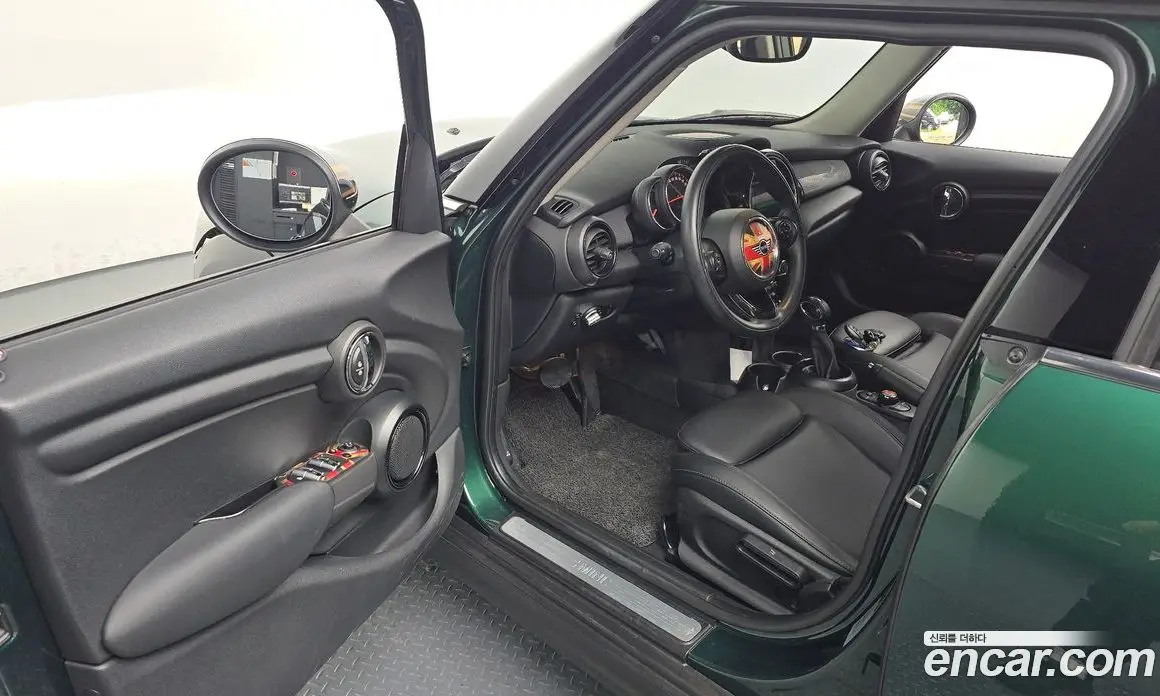 Mini Cooper 2018 1.5 автомат (гидро), фото 12