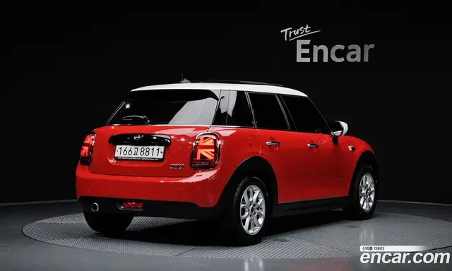 Mini Cooper 2020 1.5 автомат (гидро), миниатюра 2