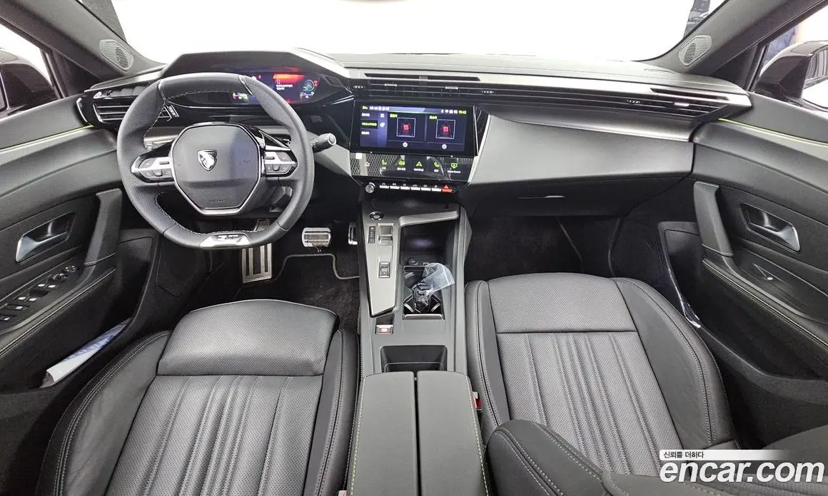Peugeot 408 2025 1.2 автомат (гидро), фото 10