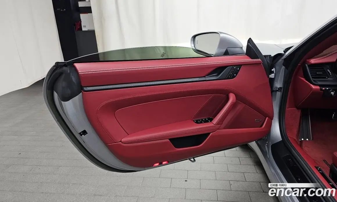 Porsche 911 2023 3.0 автомат (гидро), фото 14