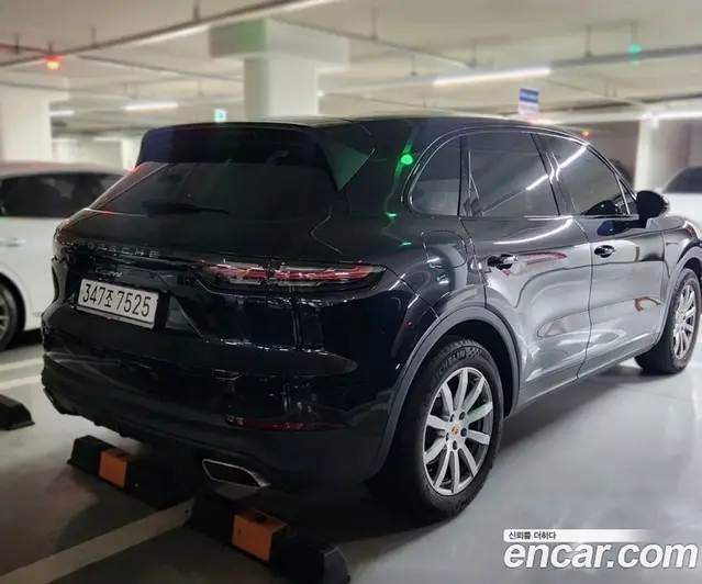 Porsche Cayenne 2020 3.0 автомат (гидро), миниатюра 2