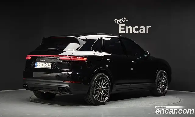 Porsche Cayenne 2022 3.0 автомат (гидро), миниатюра 2