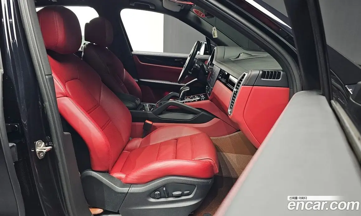 Porsche Cayenne 2022 3.0 автомат (гидро), фото 13