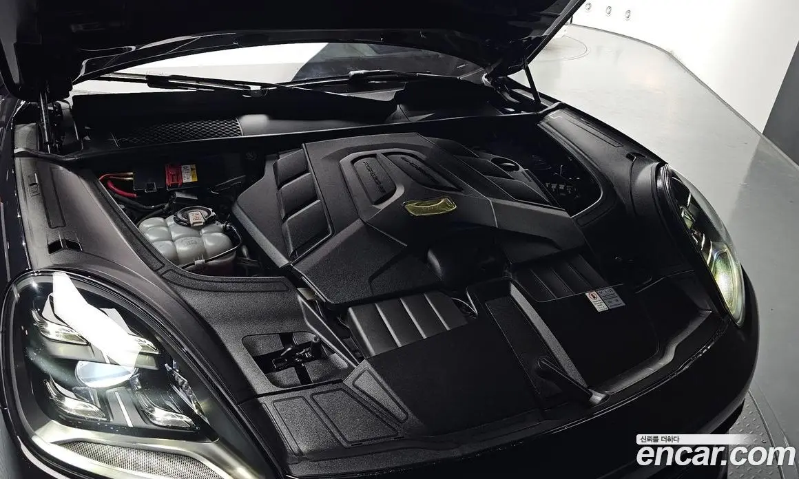 Porsche Cayenne 2022 3.0 автомат (гидро), фото 6