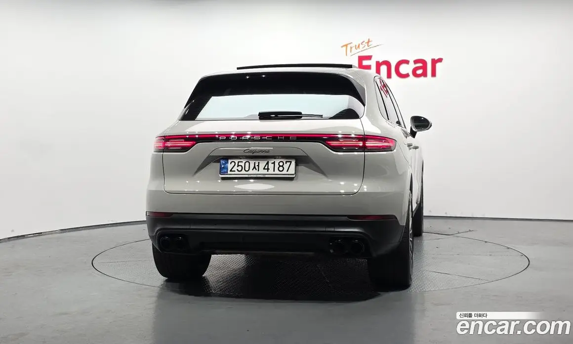 Porsche Cayenne 2023 3.0 автомат (гидро), фото 4