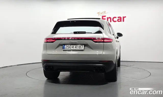 Porsche Cayenne 2023 3.0 автомат (гидро), миниатюра 4