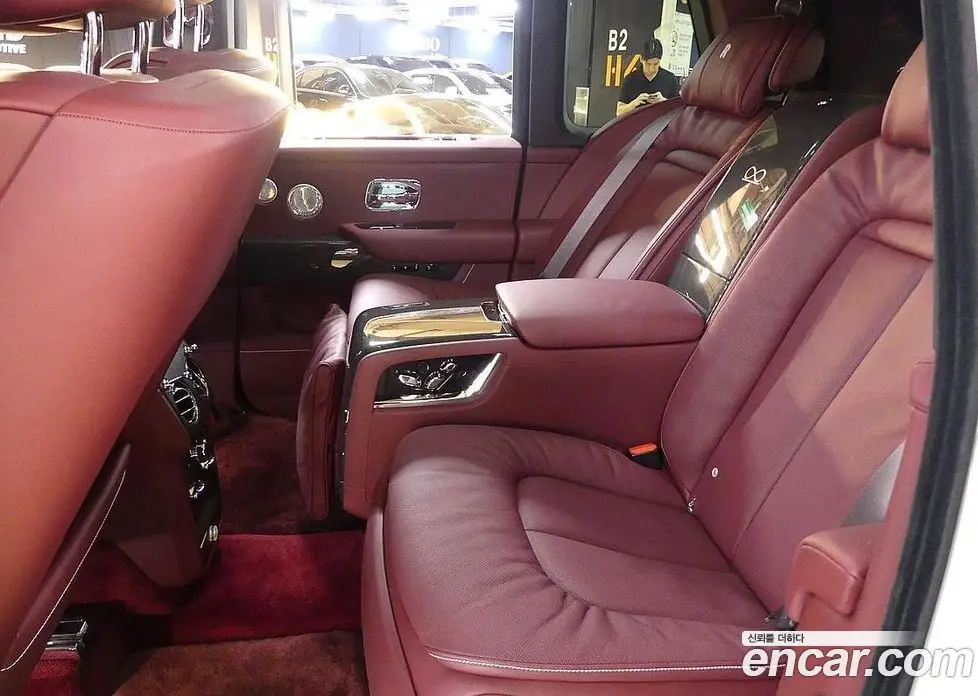 Rolls-Royce Cullinan 2023 6.7 автомат (гидро), фото 16 Rolls-Royce Cullinan 2023 6.7 автомат (гидро), фото 16