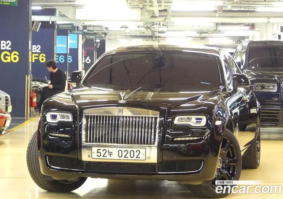 Rolls-Royce Ghost 2016 6.6 автомат (гидро), фото 1 Rolls-Royce Ghost 2016 6.6 автомат (гидро), фото 1