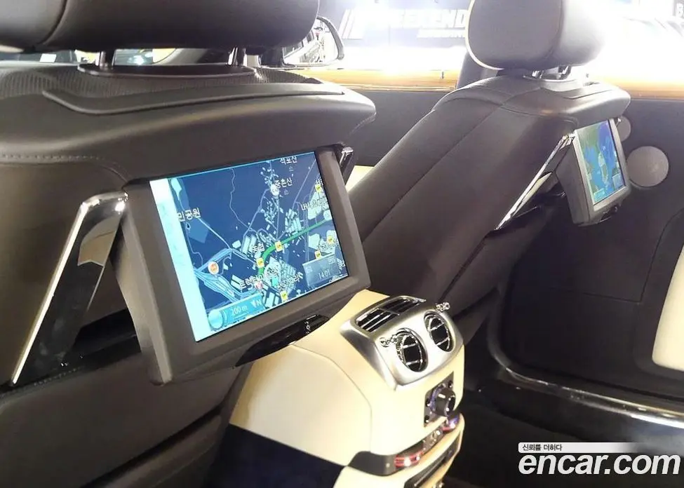 Rolls-Royce Ghost 2016 6.6 автомат (гидро), фото 19 Rolls-Royce Ghost 2016 6.6 автомат (гидро), фото 19