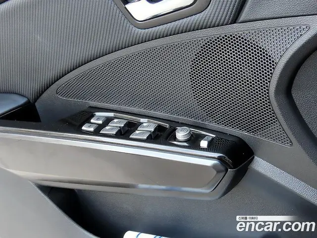 SsangYong TIBOLI 2016 1.6 автомат (гидро), миниатюра 11