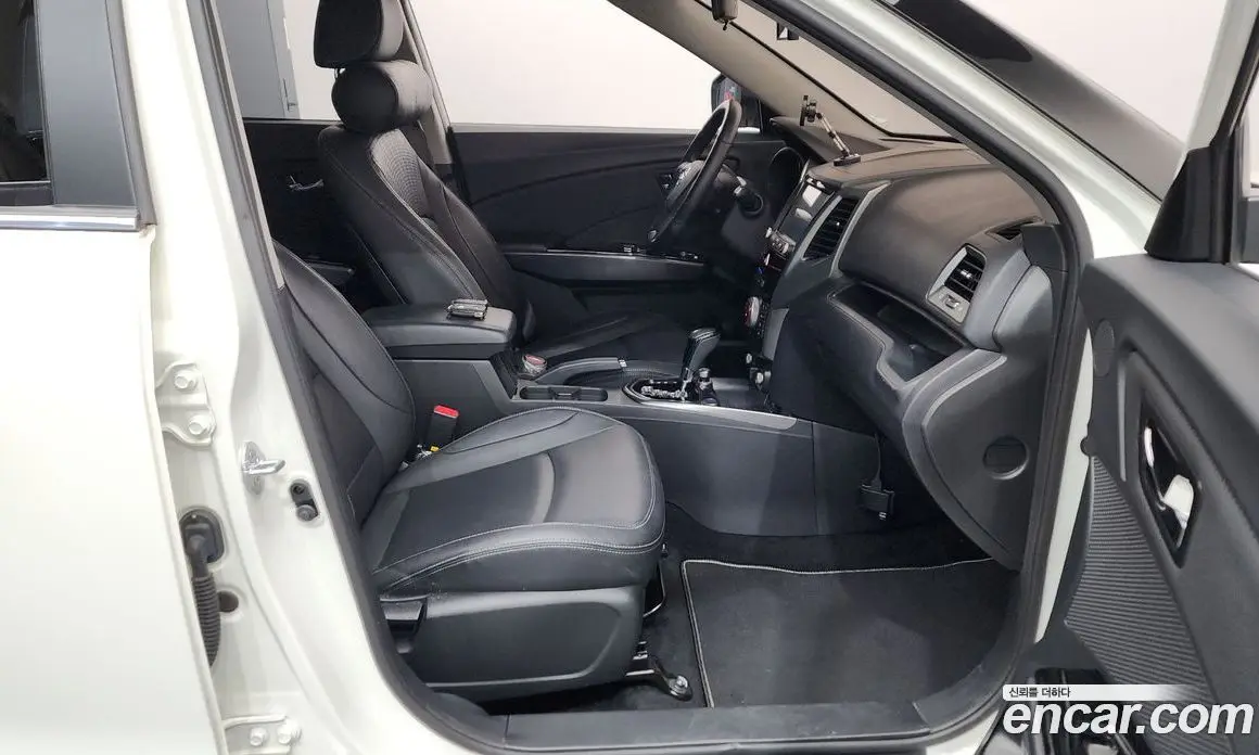 SsangYong TIBOLI 2017 1.6 автомат (гидро), фото 16