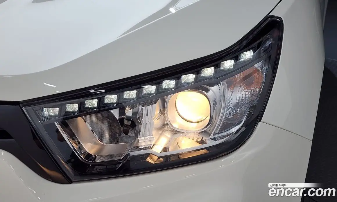 SsangYong TIBOLI 2017 1.6 автомат (гидро), фото 8