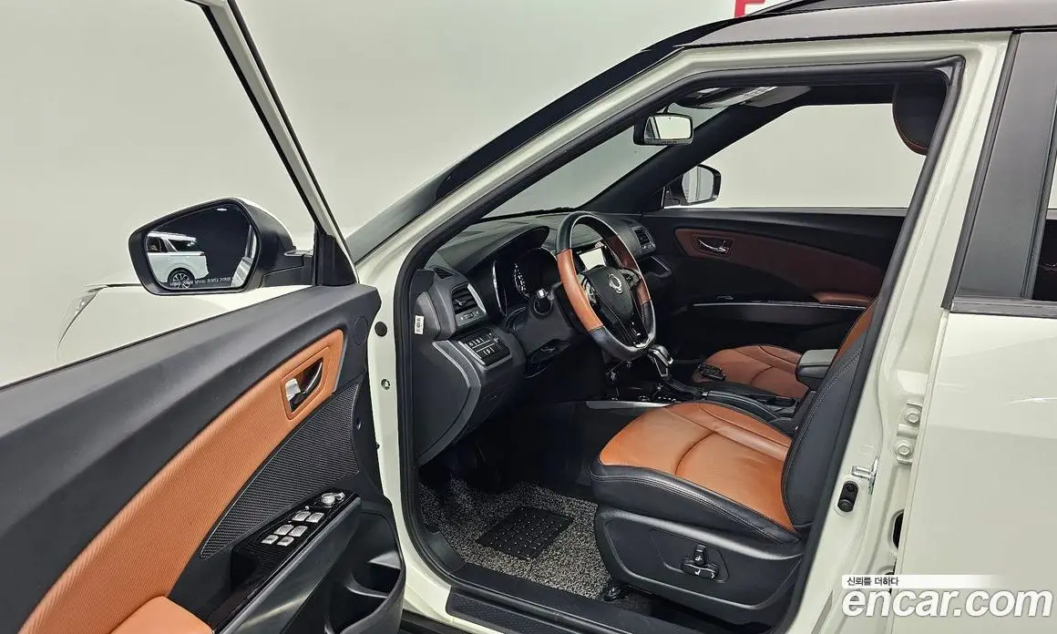 SsangYong TIBOLI 2019 1.6 автомат (гидро), фото 13