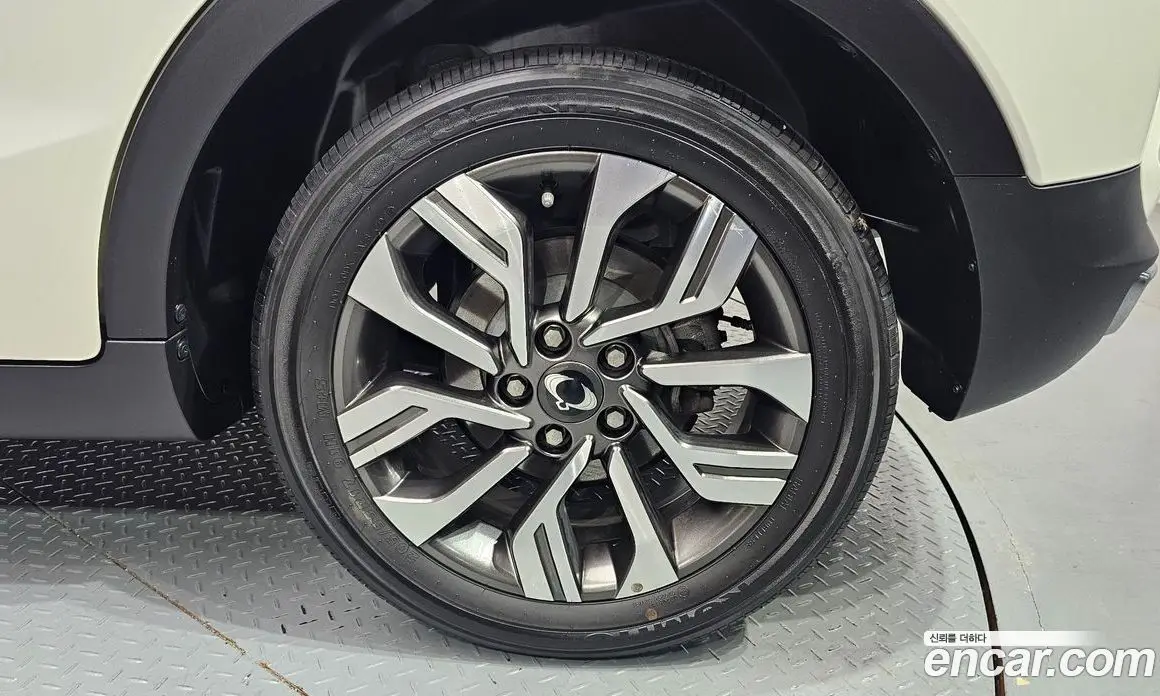 SsangYong TIBOLI 2019 1.6 автомат (гидро), фото 7