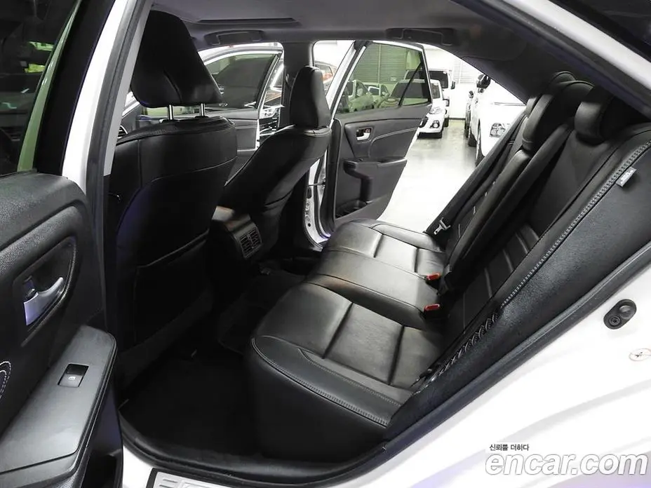 Toyota Camry 2017 2.5 автомат (гидро), фото 12 Toyota Camry 2017 2.5 автомат (гидро), фото 12