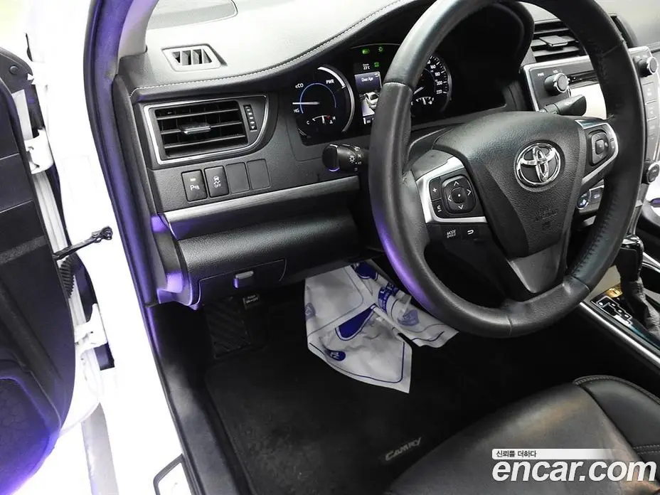 Toyota Camry 2017 2.5 автомат (гидро), фото 18 Toyota Camry 2017 2.5 автомат (гидро), фото 18