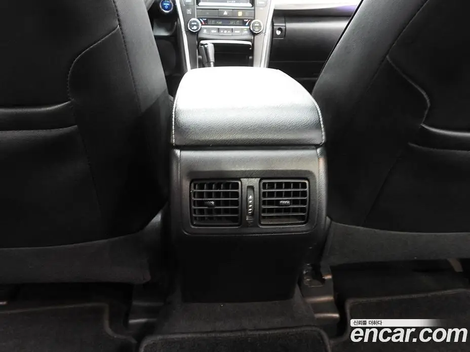 Toyota Camry 2017 2.5 автомат (гидро), фото 10 Toyota Camry 2017 2.5 автомат (гидро), фото 10