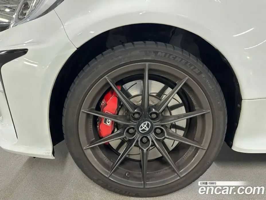 Toyota Yaris(Vitz) 2022 1.6 механика, фото 18 Toyota Yaris(Vitz) 2022 1.6 механика, фото 18