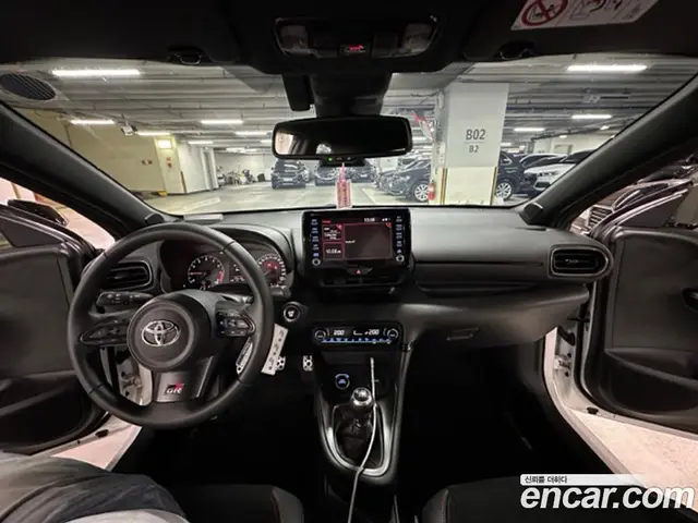 Toyota Yaris(Vitz) 2022 1.6 механика, миниатюра 9 Toyota Yaris(Vitz) 2022 1.6 механика, миниатюра 9