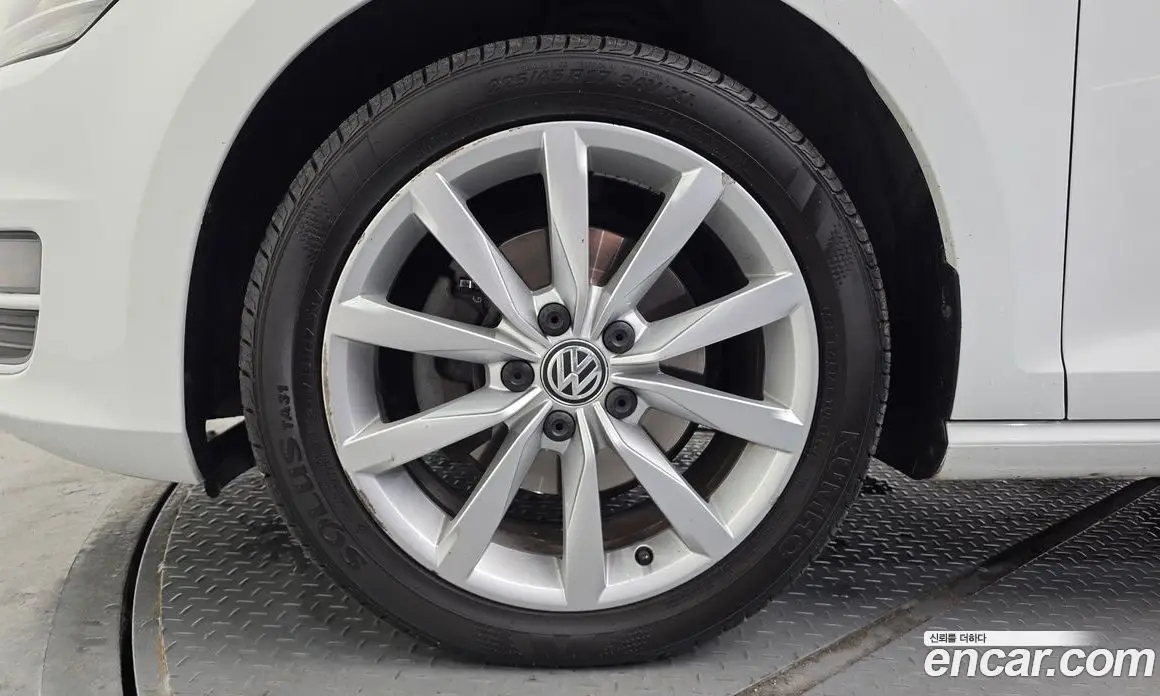 Volkswagen Golf 2014 2.0 автомат (гидро), фото 5
