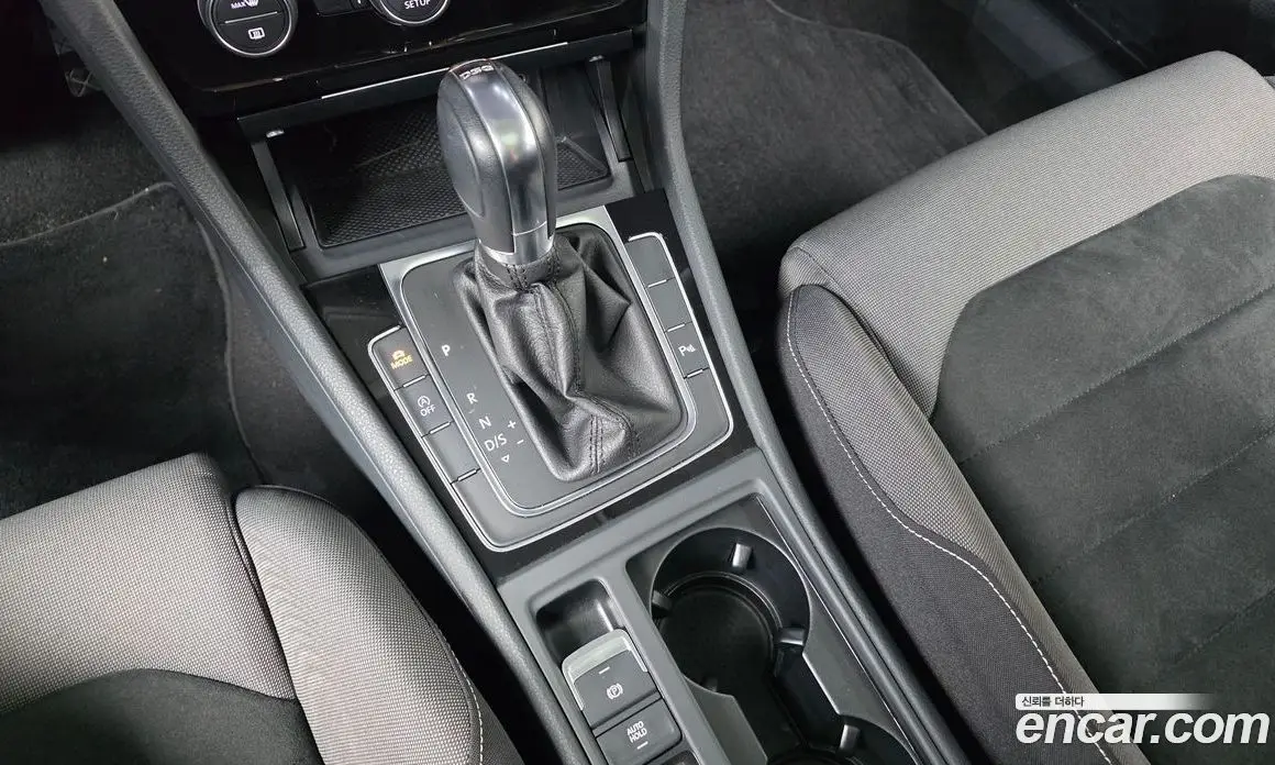Volkswagen Golf 2014 2.0 автомат (гидро), фото 9