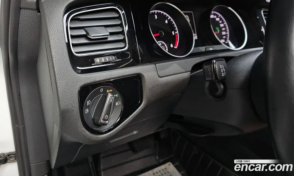 Volkswagen Golf 2015 2.0 автомат (гидро), фото 18