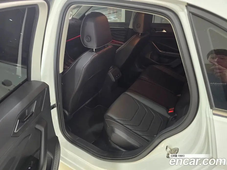 Volkswagen Jetta 2023 1.5 автомат (гидро), фото 17