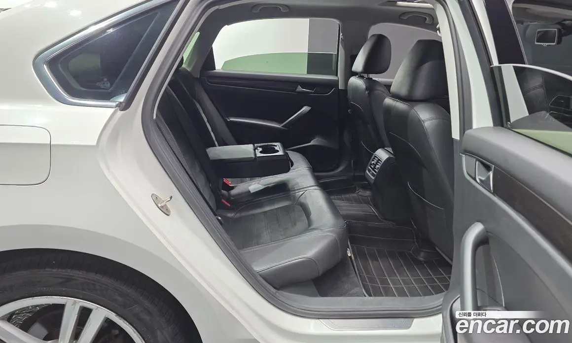 Volkswagen Passat 2014 1.8 автомат (гидро), фото 16