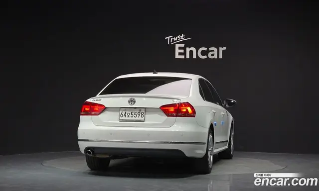 Volkswagen Passat 2014 1.8 автомат (гидро), миниатюра 3