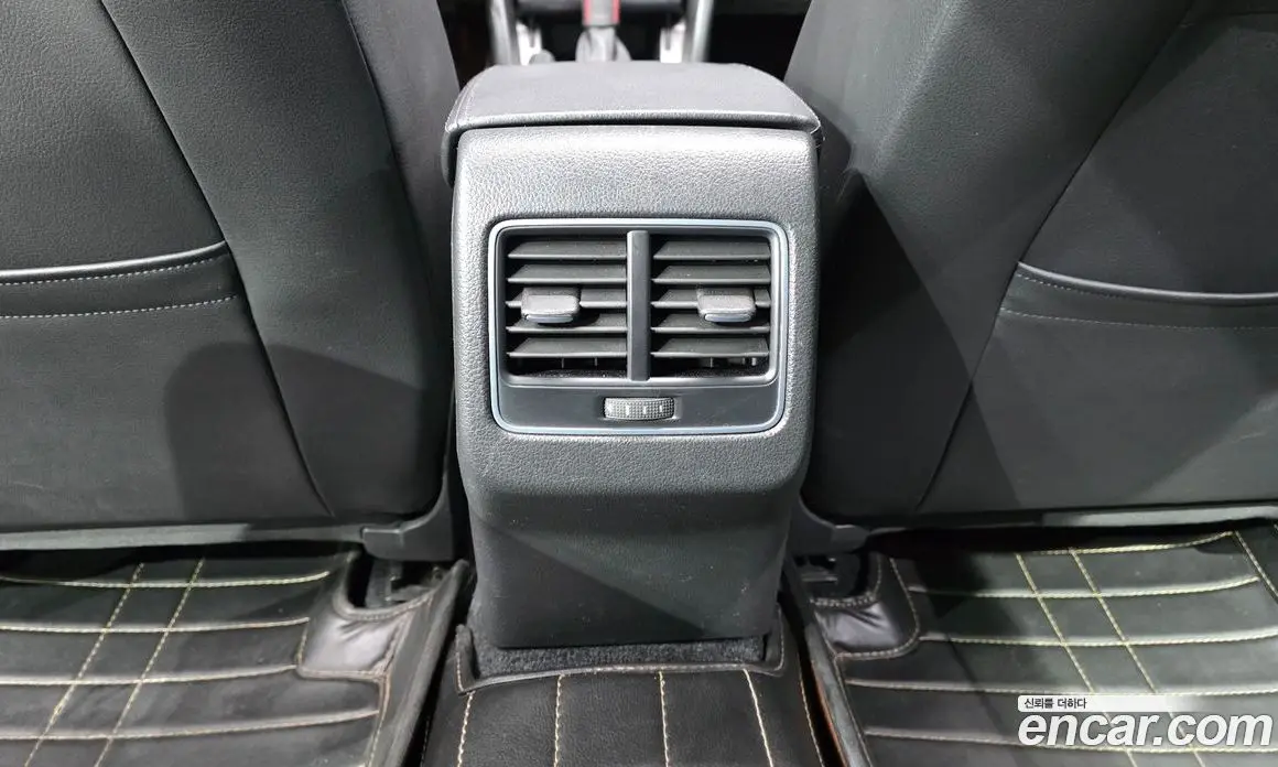Volkswagen Passat 2014 1.8 автомат (гидро), фото 28