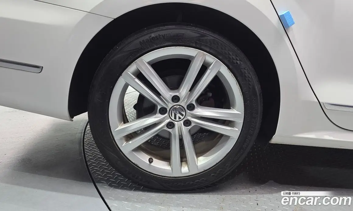 Volkswagen Passat 2014 1.8 автомат (гидро), фото 4