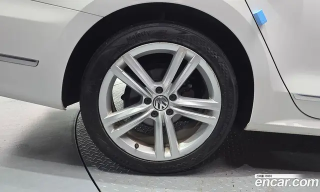 Volkswagen Passat 2014 1.8 автомат (гидро), миниатюра 4
