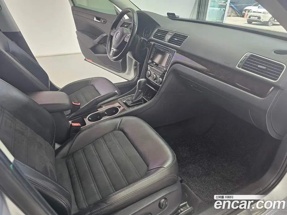 Volkswagen Passat 2015 2.0 автомат (гидро), фото 10
