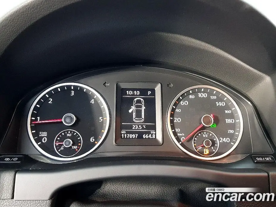Volkswagen Tiguan 2015 2.0 автомат (гидро), фото 7
