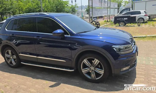 Volkswagen Tiguan 2018 2.0 автомат (гидро), миниатюра 2
