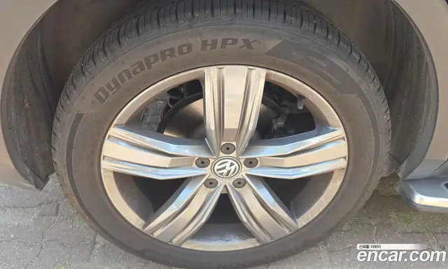 Volkswagen Tiguan 2018 2.0 автомат (гидро), миниатюра 12