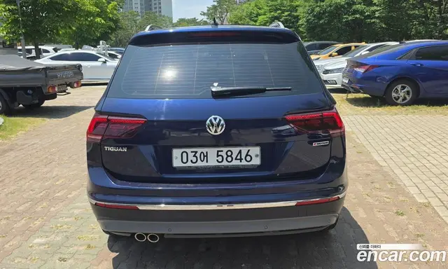 Volkswagen Tiguan 2018 2.0 автомат (гидро), миниатюра 4