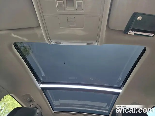 Volkswagen Tiguan 2018 2.0 автомат (гидро), миниатюра 10