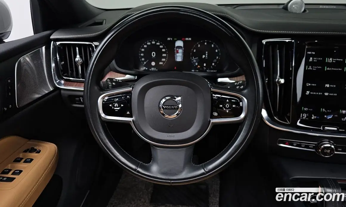 Volvo V60 2020 2.0 автомат (гидро), фото 20