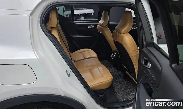 Volvo XC40 2021 2.0 автомат (гидро), миниатюра 11