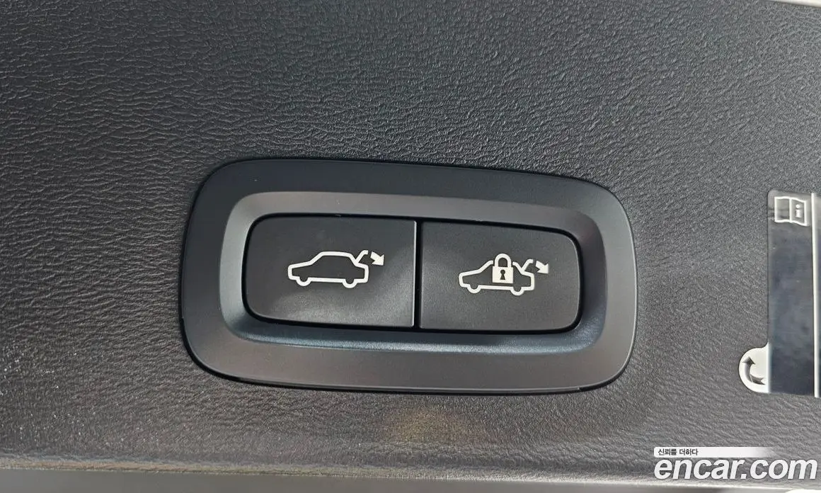 Volvo XC40 2021 2.0 автомат (гидро), фото 20