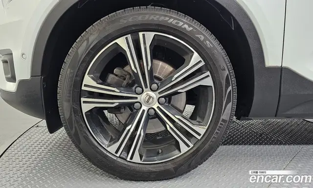 Volvo XC40 2021 2.0 автомат (гидро), миниатюра 5