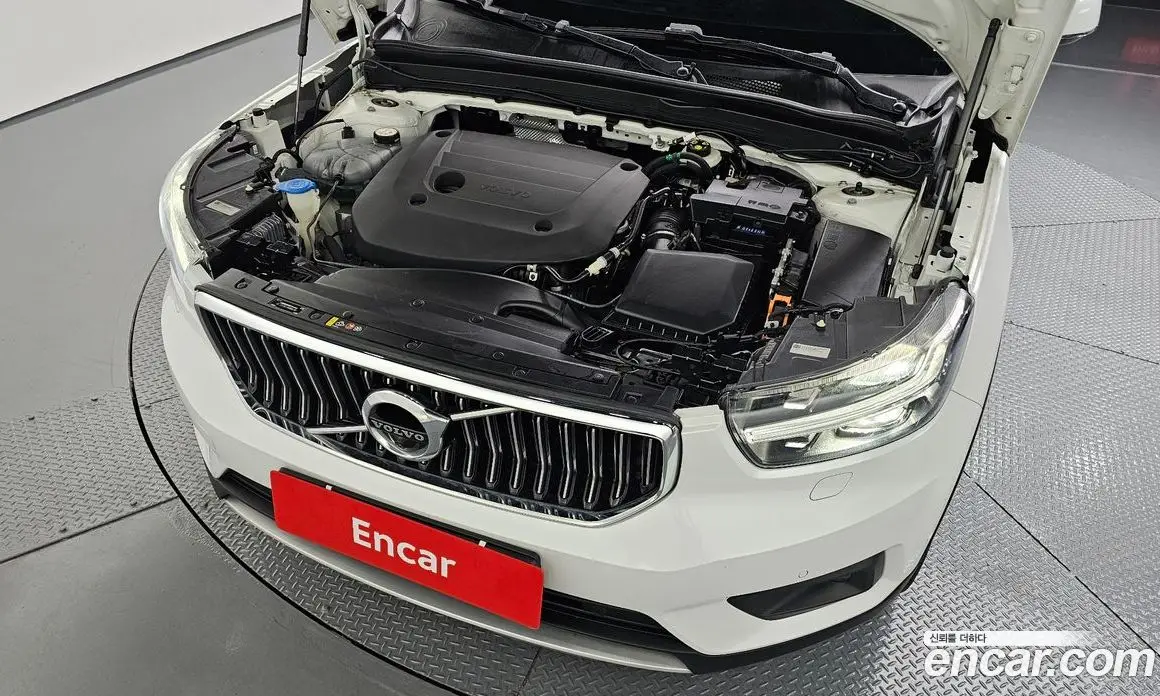 Volvo XC40 2021 2.0 автомат (гидро), фото 6