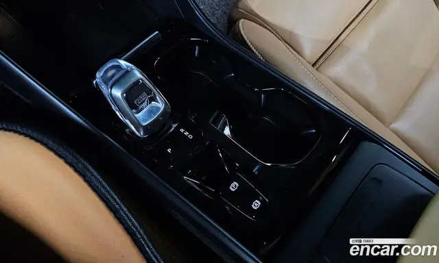 Volvo XC40 2021 2.0 автомат (гидро), миниатюра 9