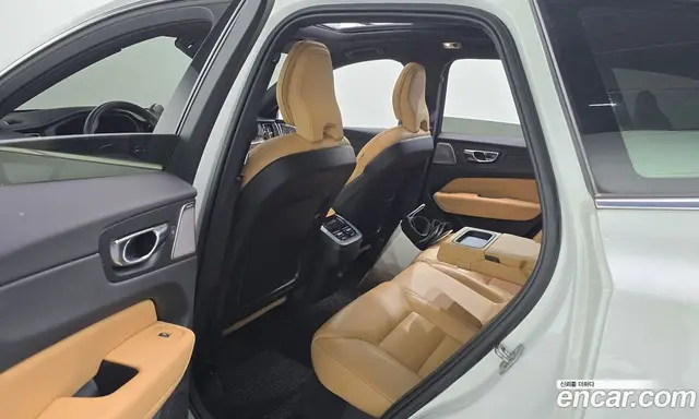 Volvo XC60 2021 2.0 автомат (гидро), миниатюра 12